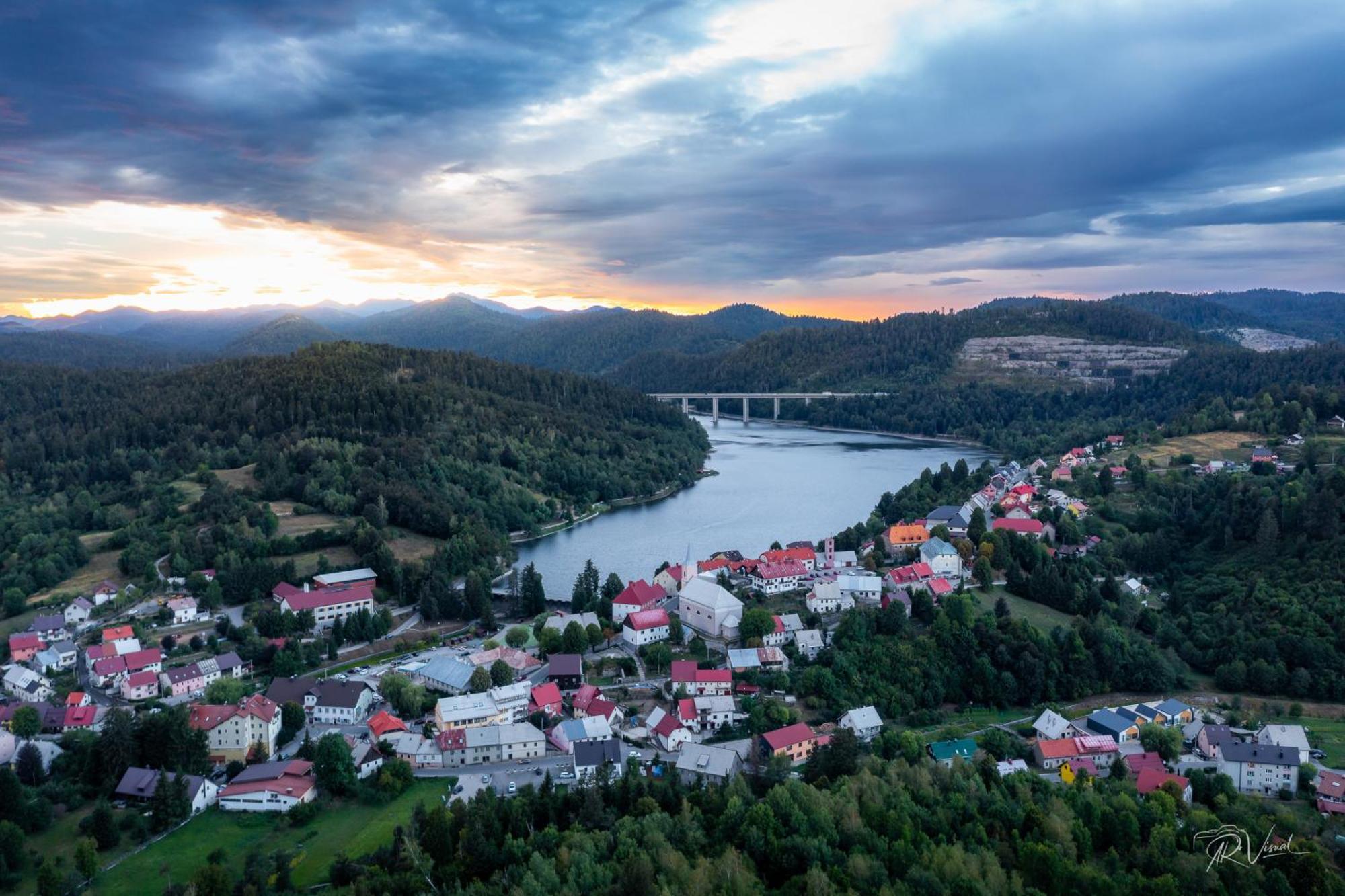 Cozy Apartment Lida Near Lake Bajer, Fužine Екстериор снимка